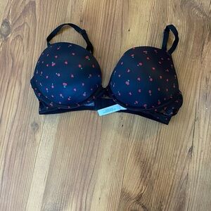 New Women's Black Heart and Cherry Print Bra